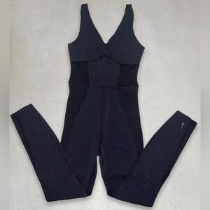 Nike XS Black Yoga Luxe Infinalon Jumpsuit Romper Onesie Dri Fit
